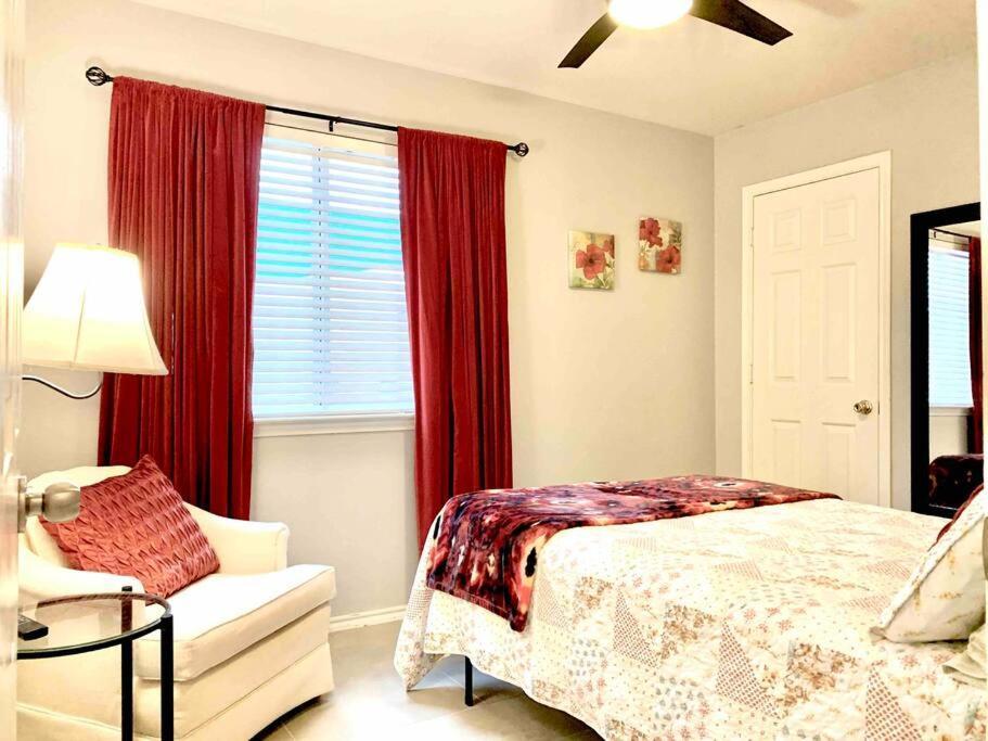 Modern Updates - Great Location - King Bed- Bmt Σαν Αντόνιο Εξωτερικό φωτογραφία